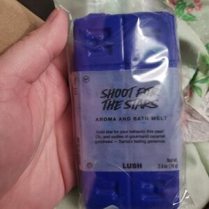 Lush Shoot for the Stars Bath Melt - Vibrant Blue